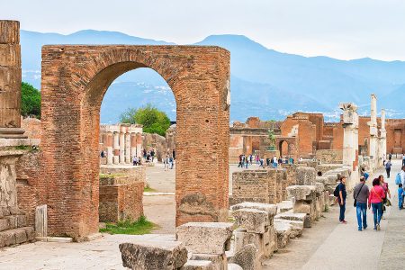 Pompeii and Herculaneum excavations with guide